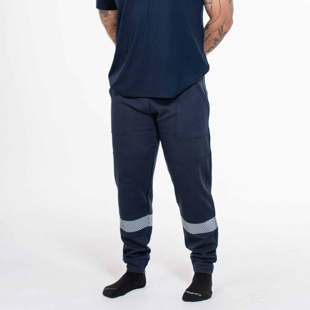 MWG PROFLEX Men's FR Utility Jogger. Men's FR Pant is navy with silver reflective striping. FR Pant is CAT 3 FR.