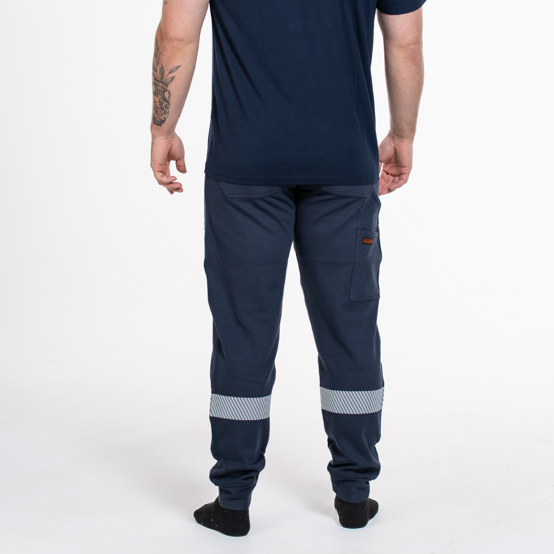 MWG PROFLEX Men's FR Utility Jogger. Men's FR Pant is navy with silver reflective striping. FR Pant is CAT 3 FR.
